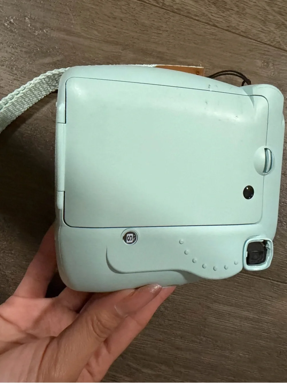 Fujifilm Mint Green Instant Film Camera INCLUDING film (DOESNT TUN ON)